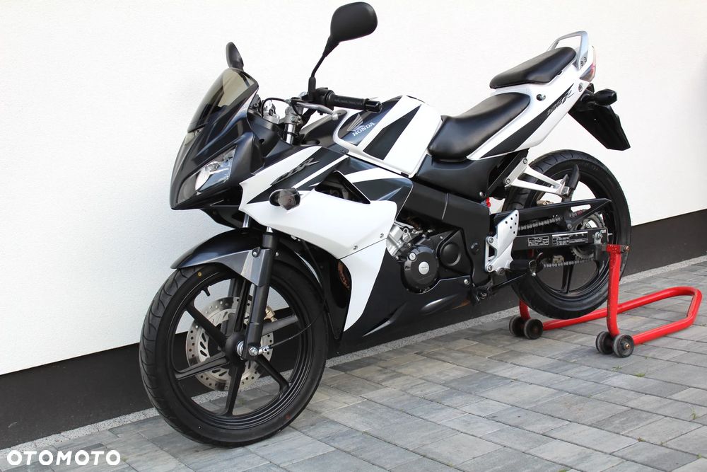 Honda CBR - 1