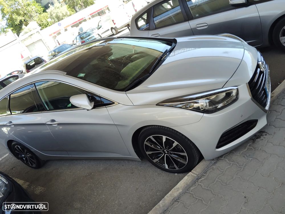 Hyundai i40 SW 1.7 CRDi Blue Comfort DCT - 36