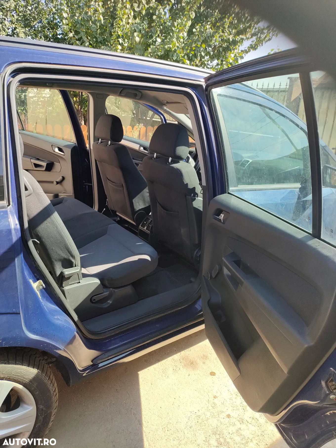 Opel Zafira - 9