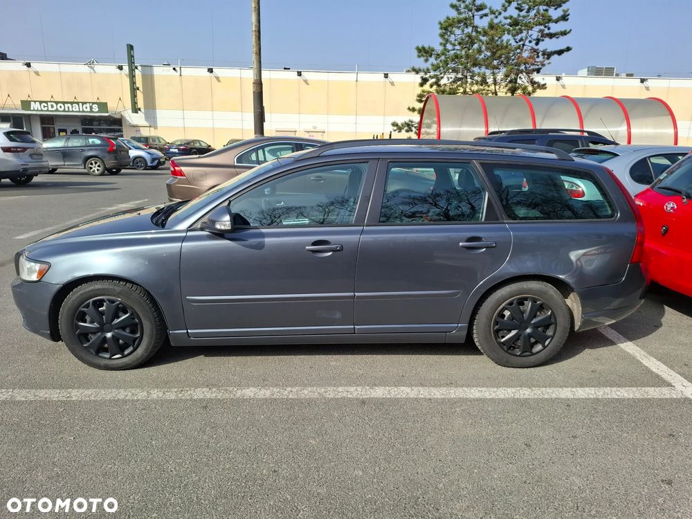 Volvo V50 1.6D DRIVe Momentum Start-Stop - 11