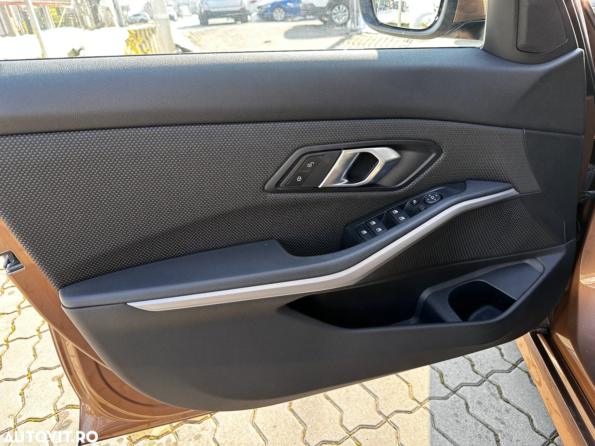 BMW Seria 3 318d Aut. - 31