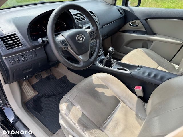 Toyota Avensis 2.2 D-CAT Premium - 6