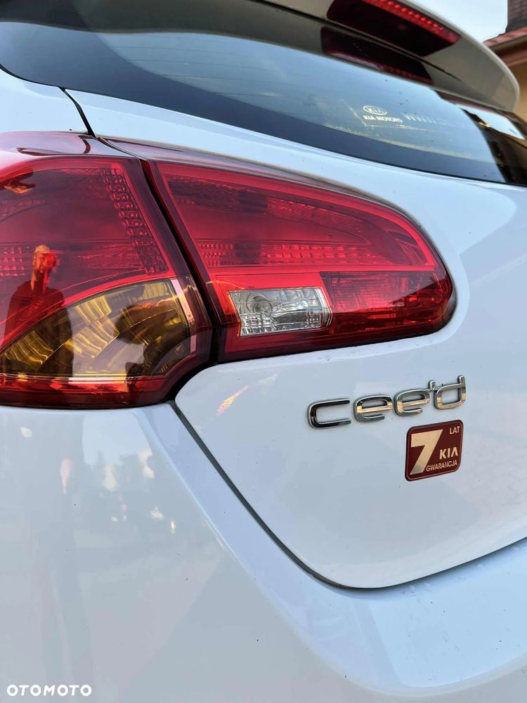 Kia Ceed - 4