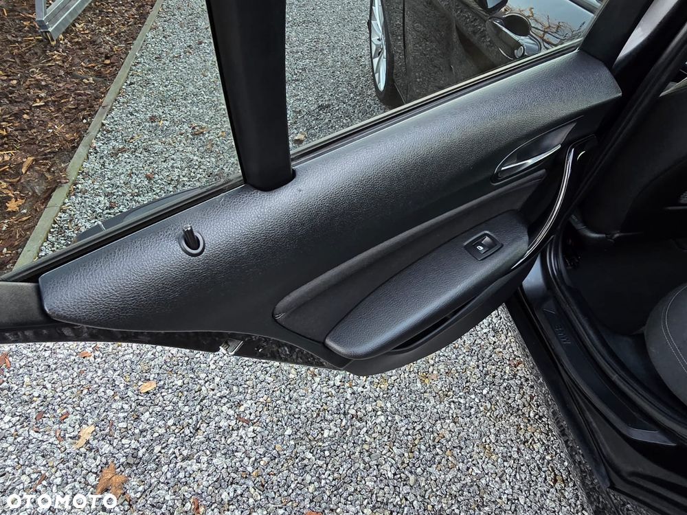 BMW Seria 1 118d Edition M Sport Shadow - 11