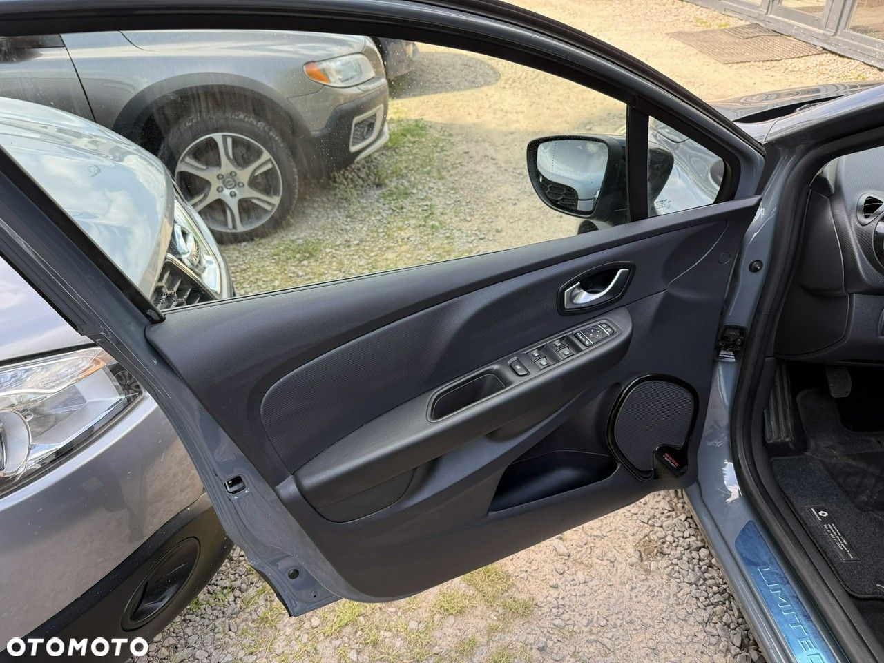 Renault Clio - 14