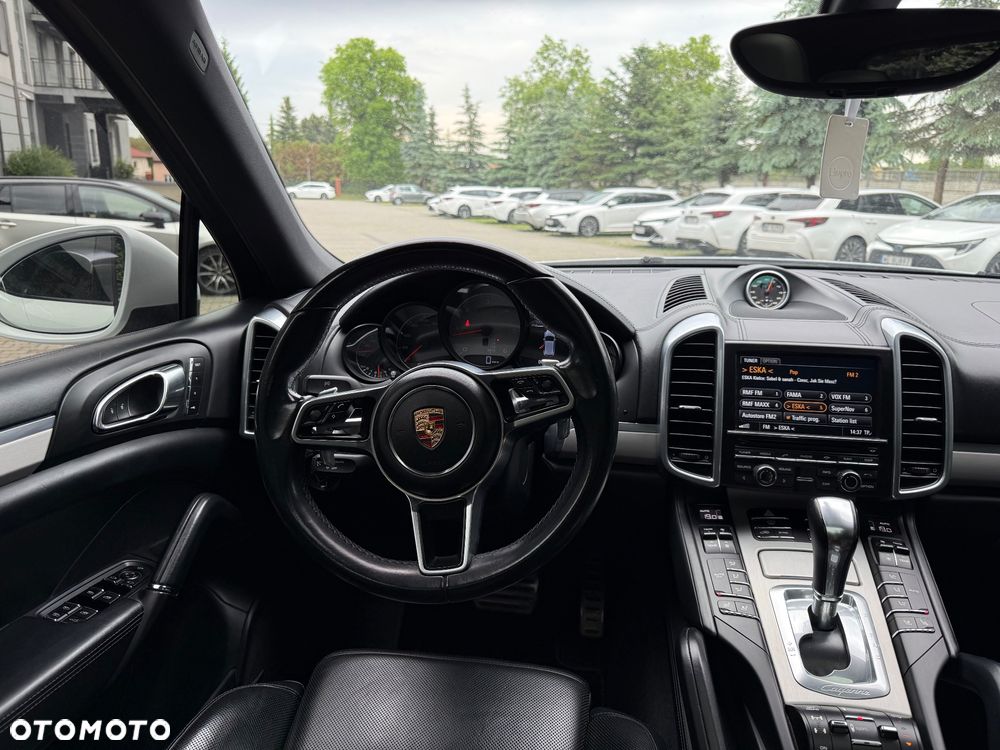 Porsche Cayenne - 11