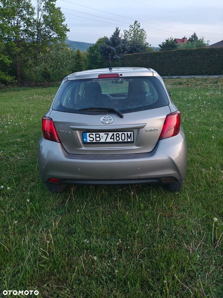 Toyota Yaris 1.33 Premium MS - 3