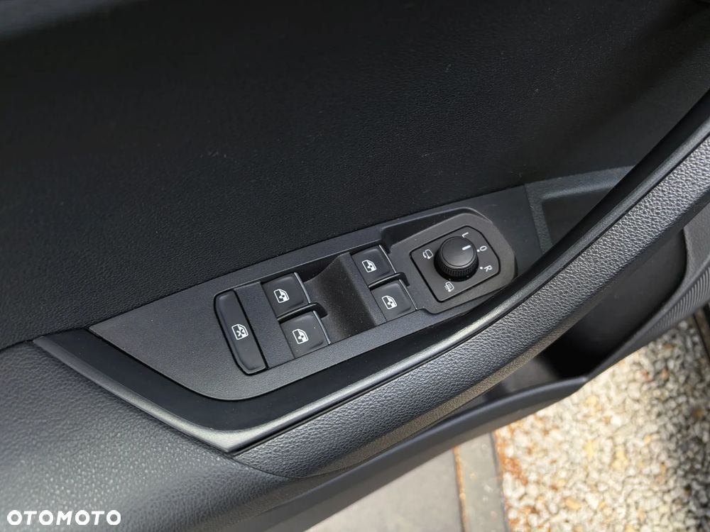 Skoda Karoq 1.0 TSI 4x2 Ambition DSG - 35