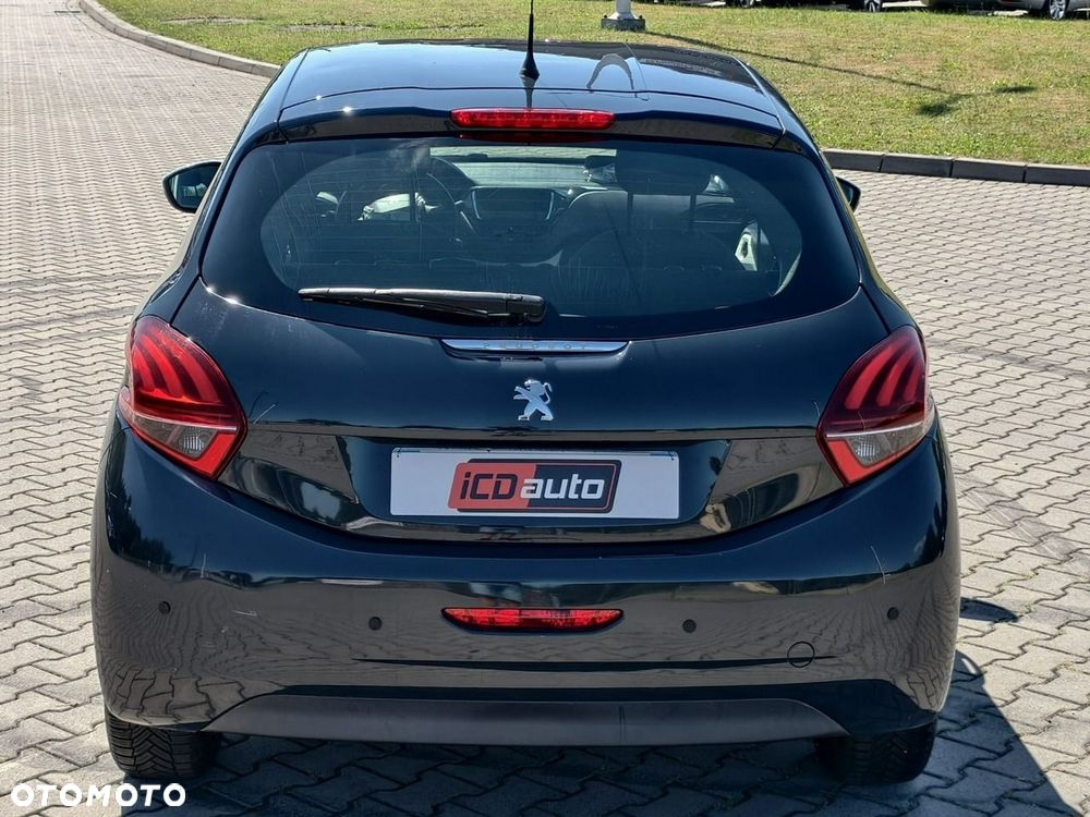 Peugeot 208 - 6