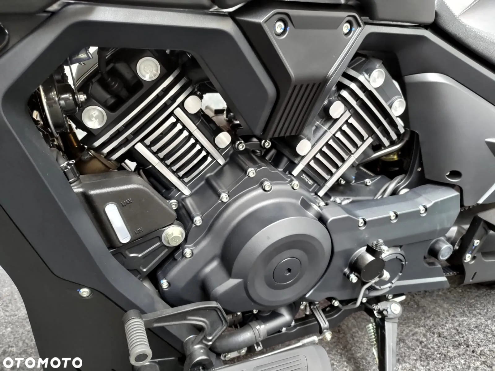 Morbidelli C1002V - 33