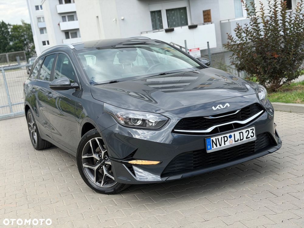 Kia Ceed 1.6 CRDi (48V Mild-Hybrid) DCT7 Platinum - 13