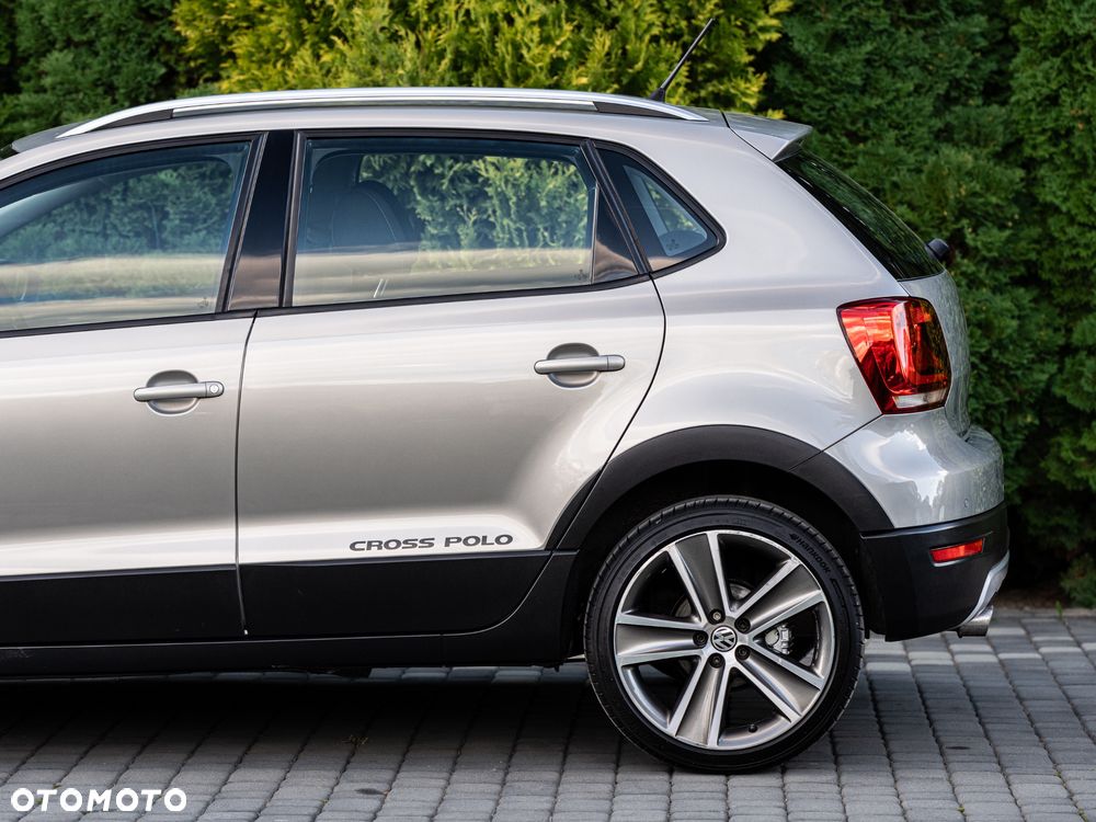 Volkswagen Polo 1.2 TSI Cross - 8