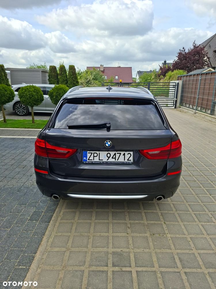 BMW Seria 5 520d Luxury Line sport - 6
