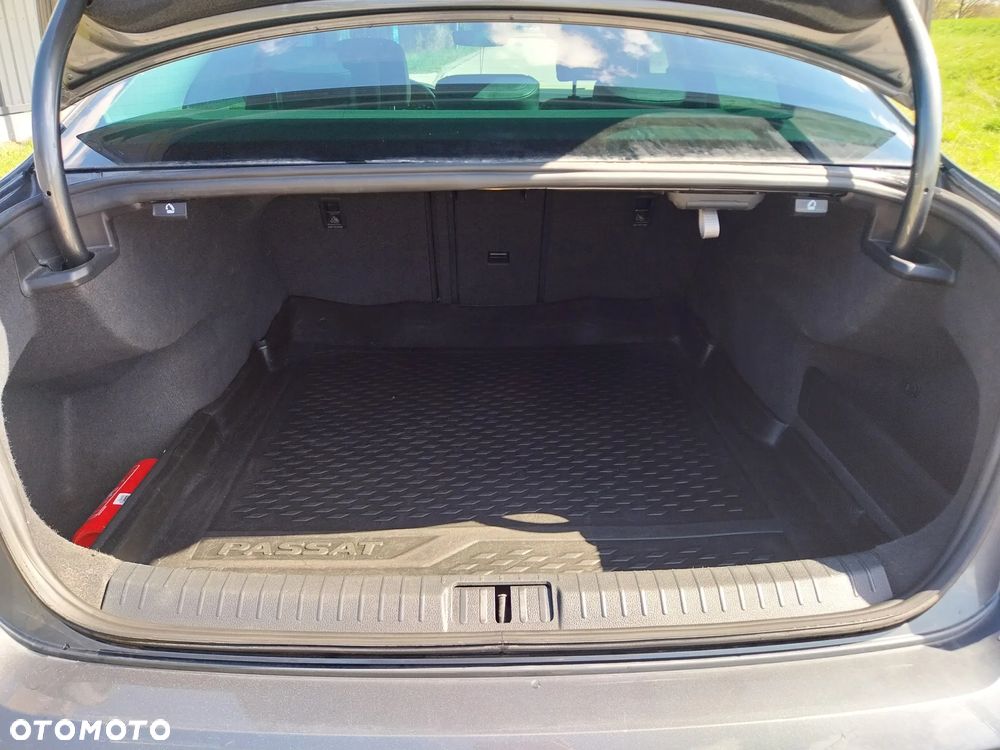 Volkswagen Passat 2.0 TDI BMT Highline DSG - 15