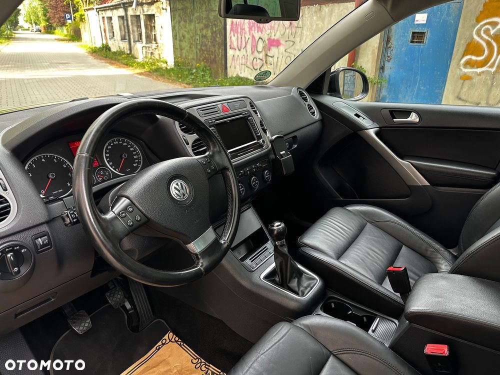 Volkswagen Tiguan 1.4 TSI BlueMotion Technology Exclusive - 9