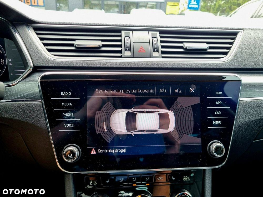 Skoda Superb 1.5 TSI Style DSG - 32