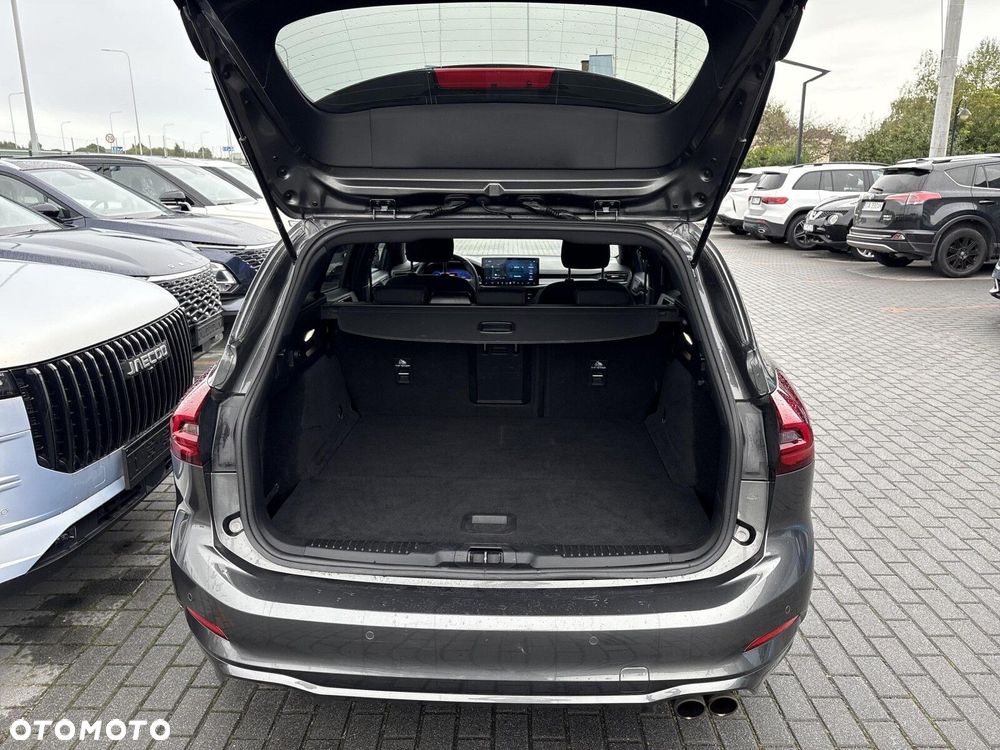 Ford Focus - 30