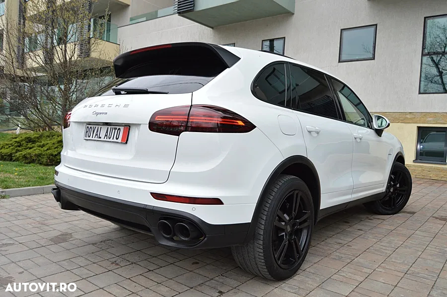 Porsche Cayenne Diesel Platinum Edition - 5