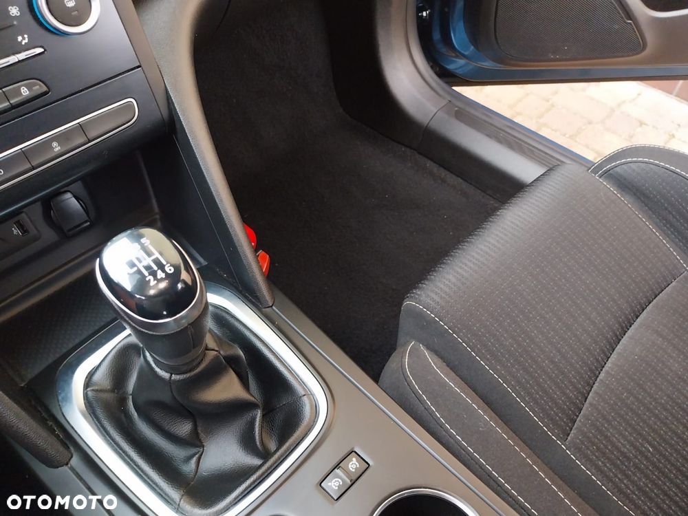 Renault Megane ENERGY TCe 130 LIMITED - 23