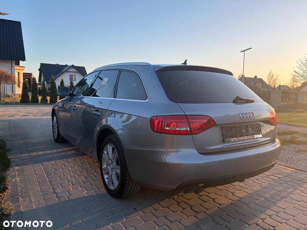 Audi A4 Avant 2.0 TDI DPF Ambiente - 6
