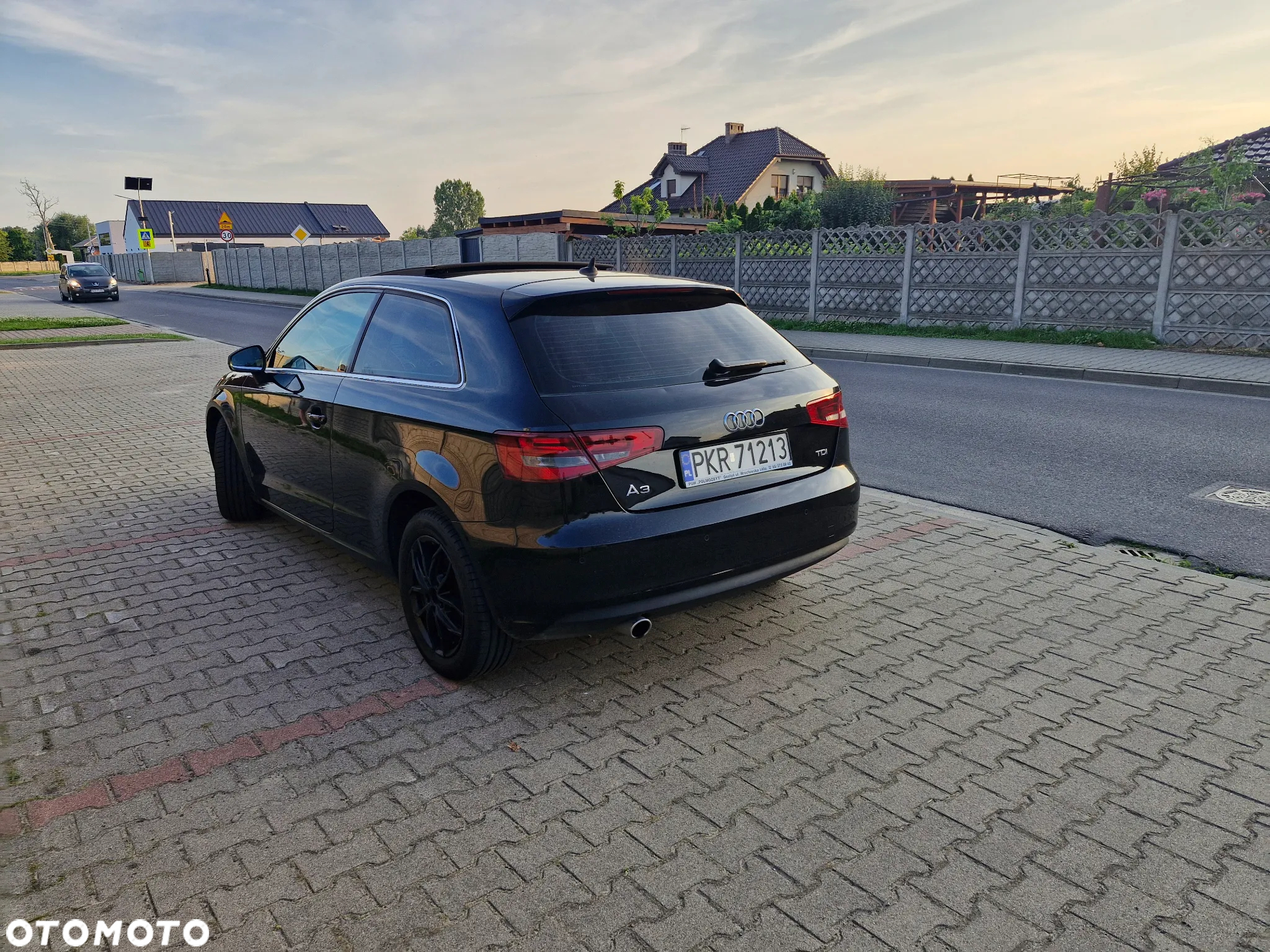 Audi A3 1.6 TDI Attraction - 4