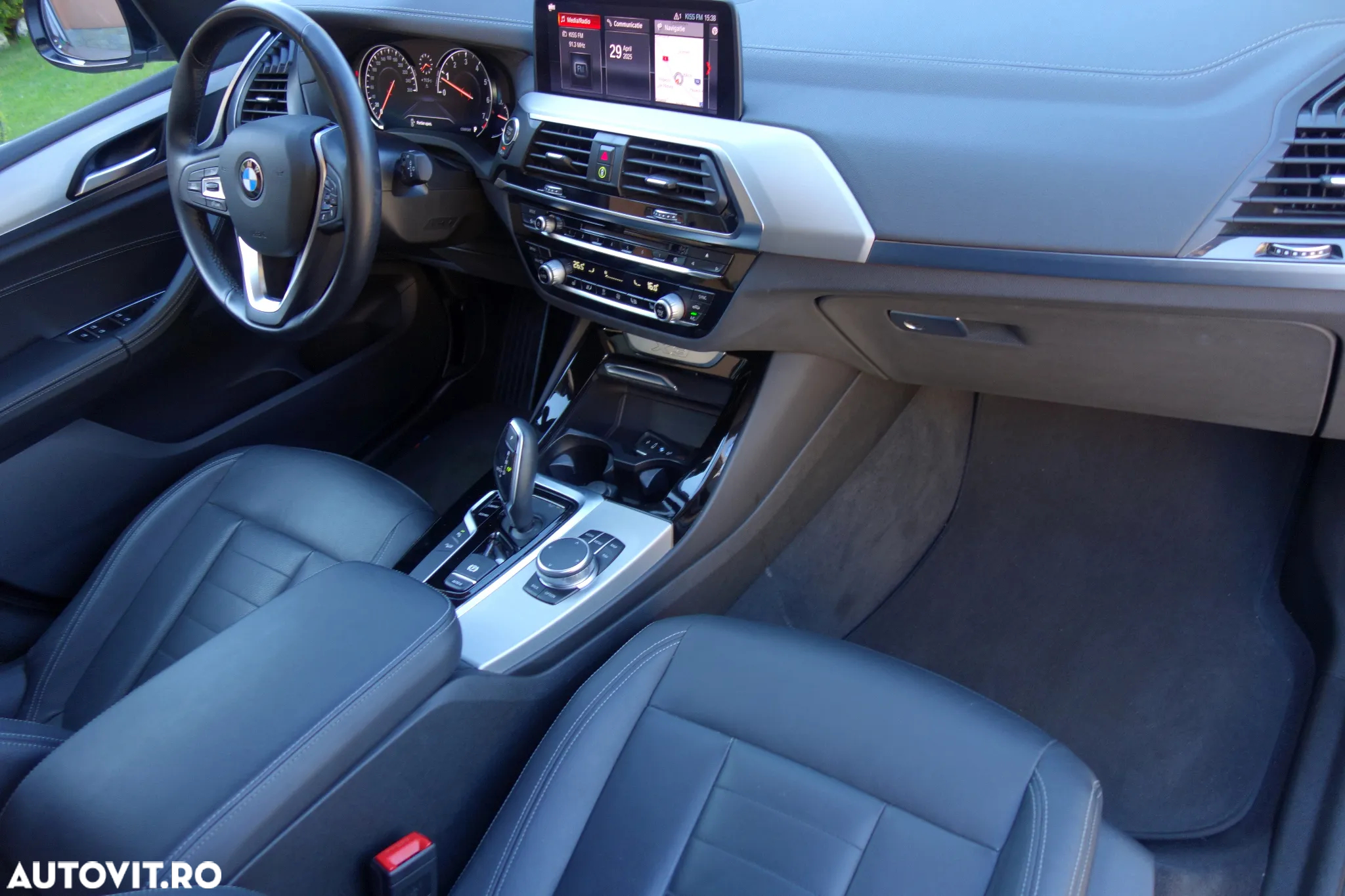 BMW X3 xDrive20i AT - 25