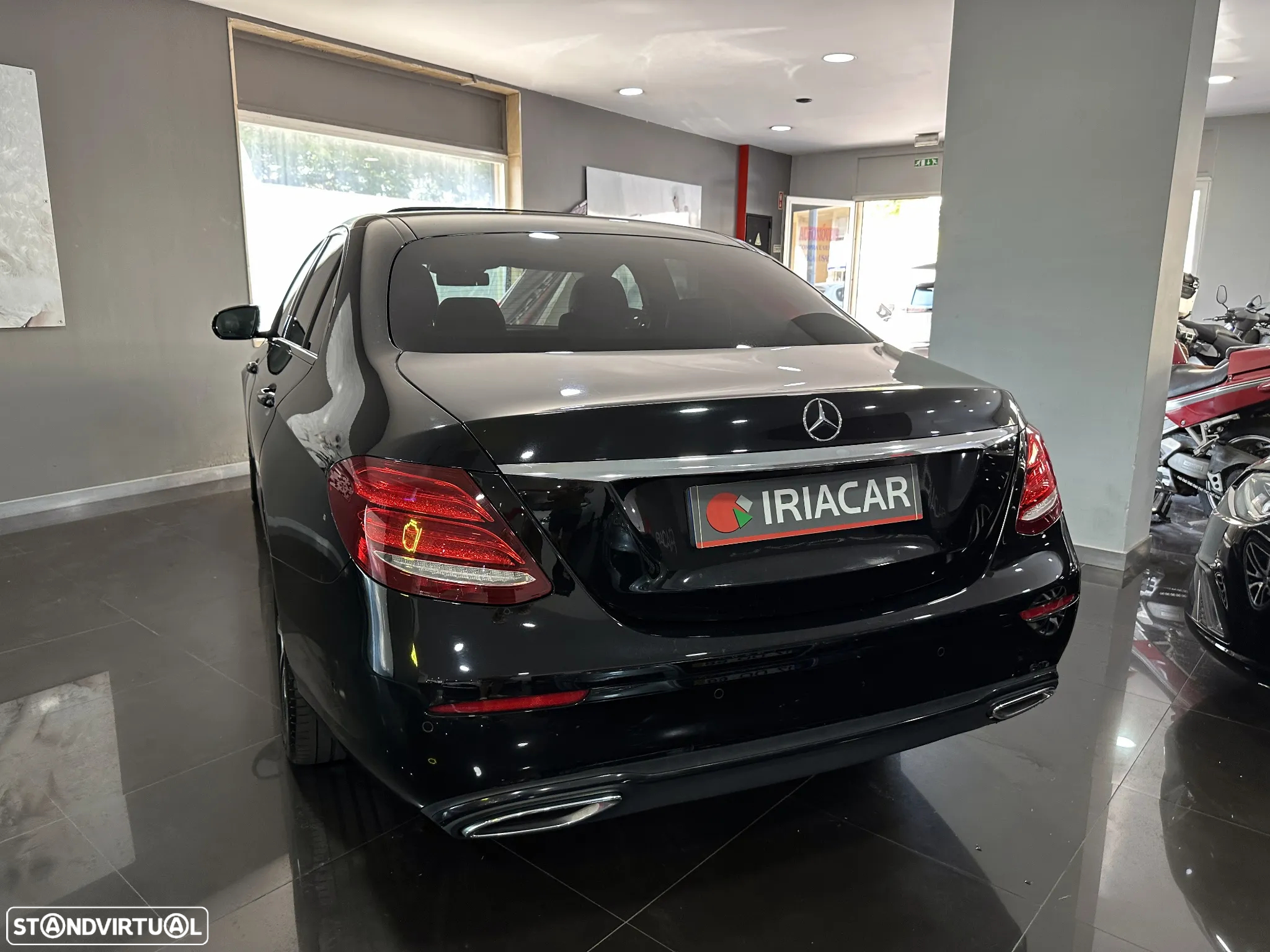 Mercedes-Benz E 220 d AMG Line - 9