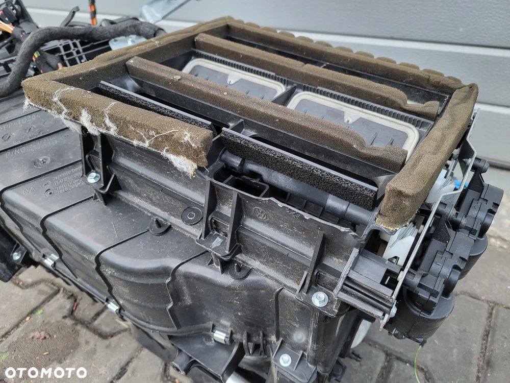 VW TRANSPORTER T5 LIFT NAGRZEWNICA 7E1820005K - 9