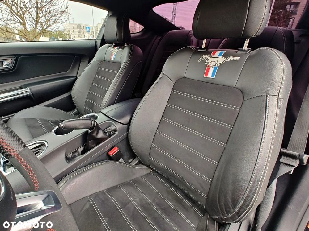 Ford Mustang 5.0 V8 GT - 8