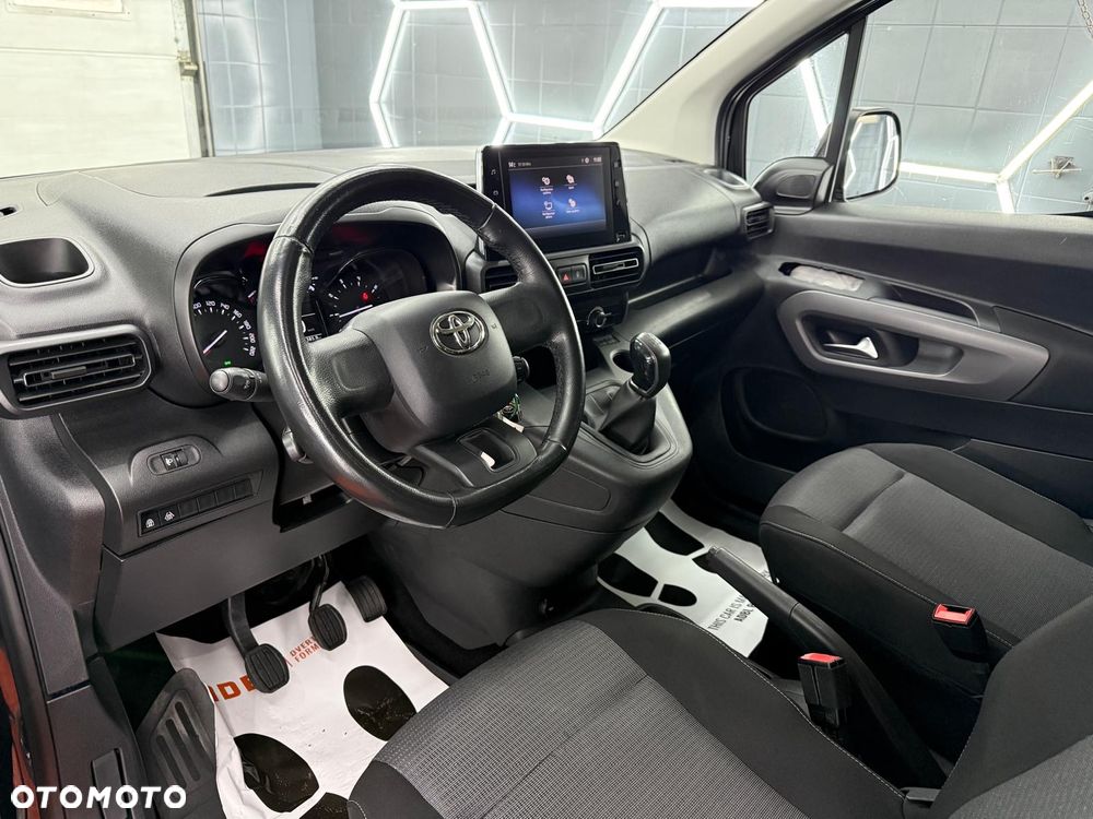 Toyota Proace City Verso 1.5 D-4D Family - 23