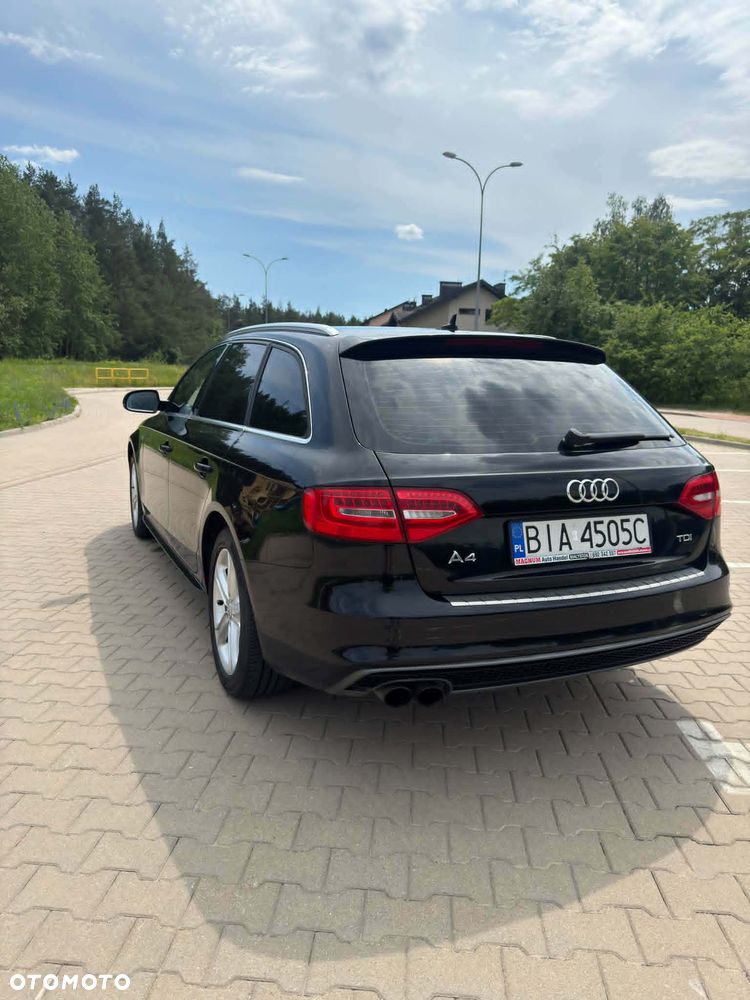 Audi A4 Avant 2.0 TDI DPF clean diesel multitronic S line Sportpaket - 3