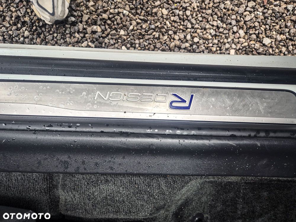 Volvo XC 60 D4 AWD Geartronic RDesign - 24
