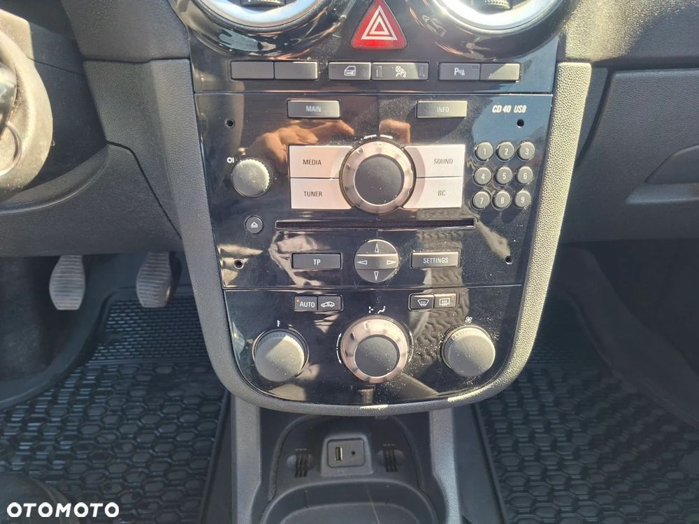 Opel Corsa 1.4 16V Enjoy - 10