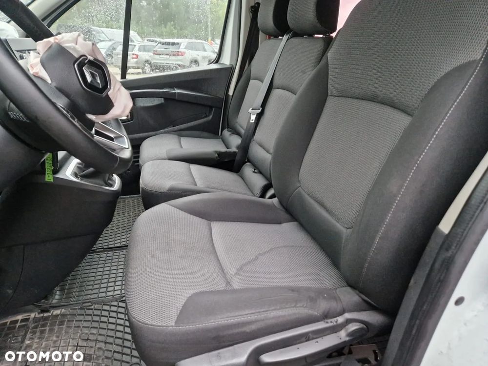 Renault Trafic SpaceClass 2.0 dCi EDC - 15