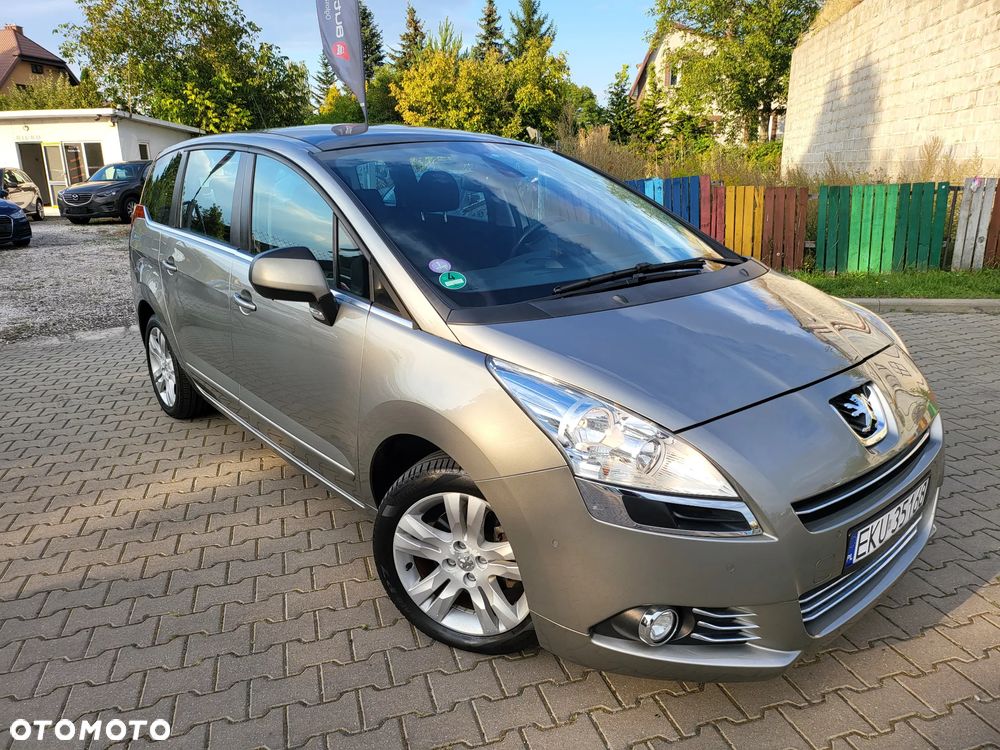 Peugeot 5008 1.6 THP Allure 7os - 8