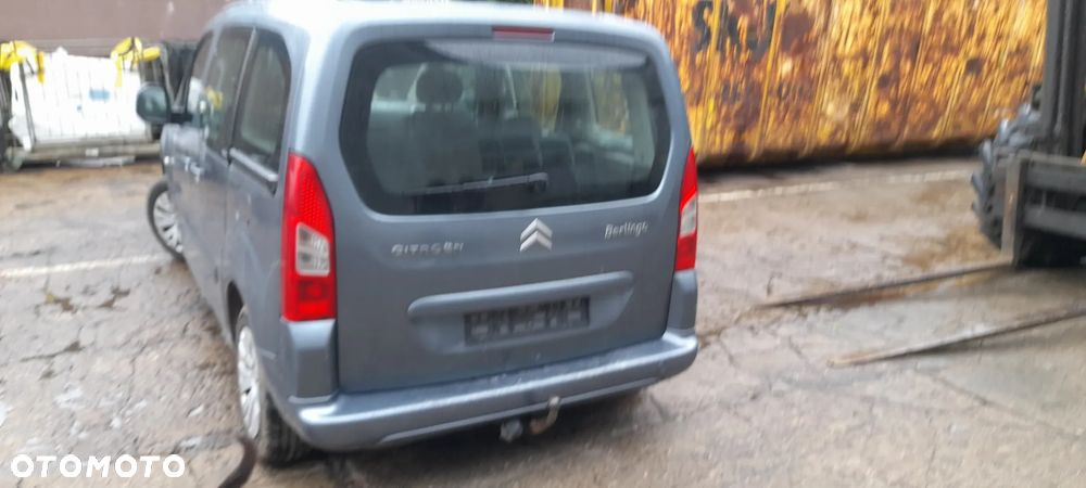 citroen berlingo III 08-12  KLAPA TYLNA - 1