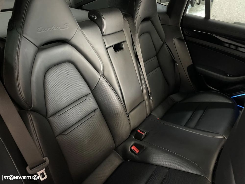 Porsche Panamera Turbo S E-Hybrid - 18