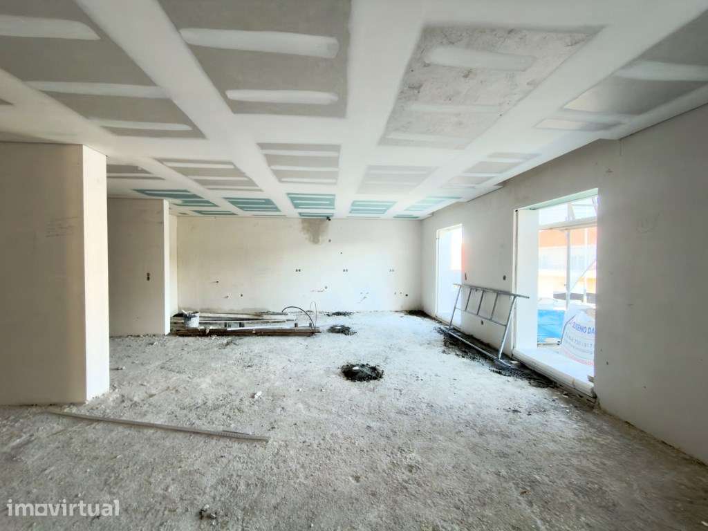 Apartamento T4 Duplex em Alcabideche com Garagem Box e Jacuzzi - Grande imagem: 4/49