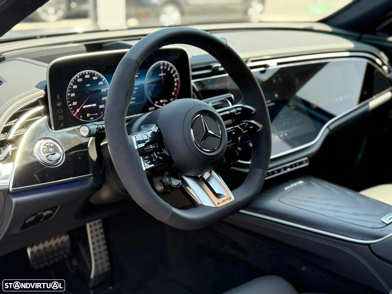 Mercedes-Benz E 53 AMG Hybrid 4Matic+ - 11