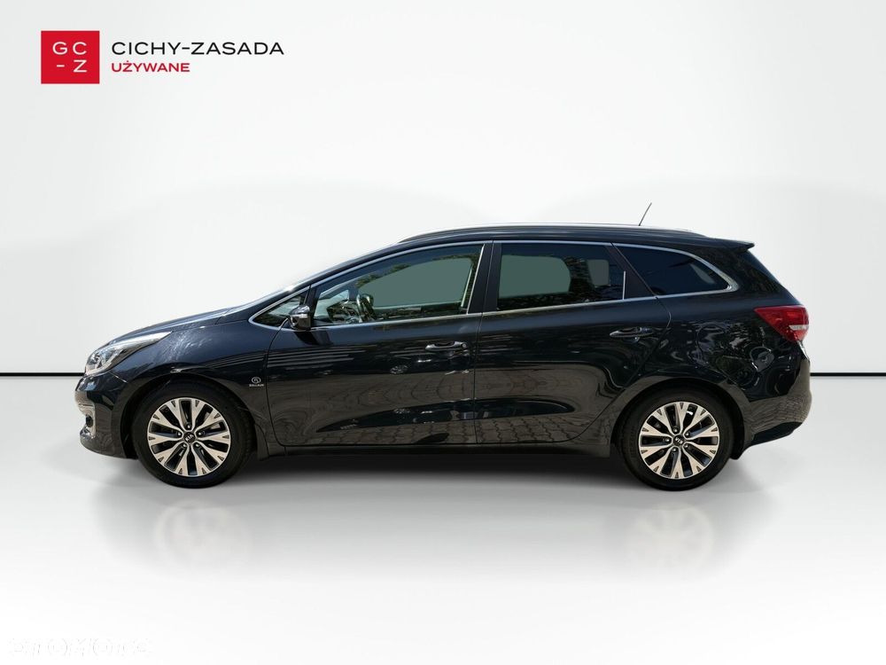Kia Ceed - 8