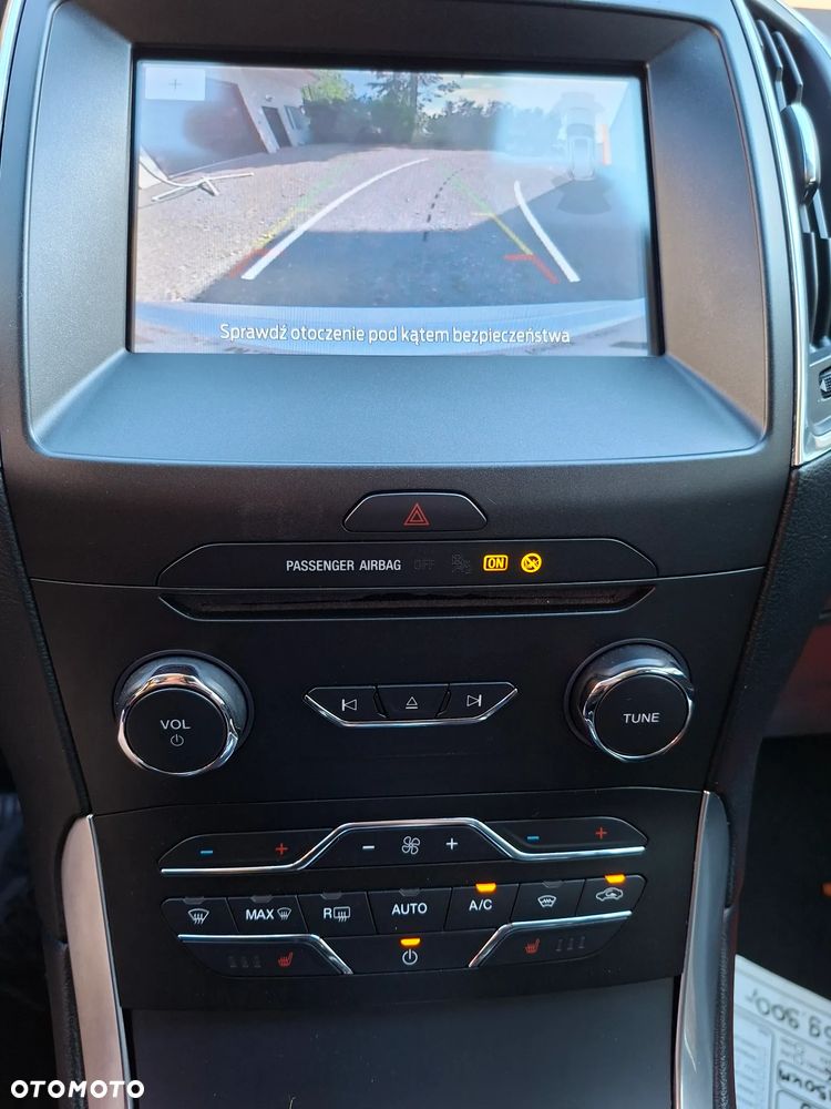 Ford S-Max - 15