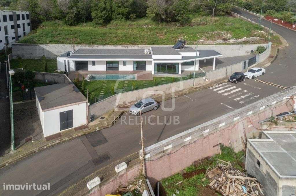 Moradia T3 - Grande imagem: 2/25