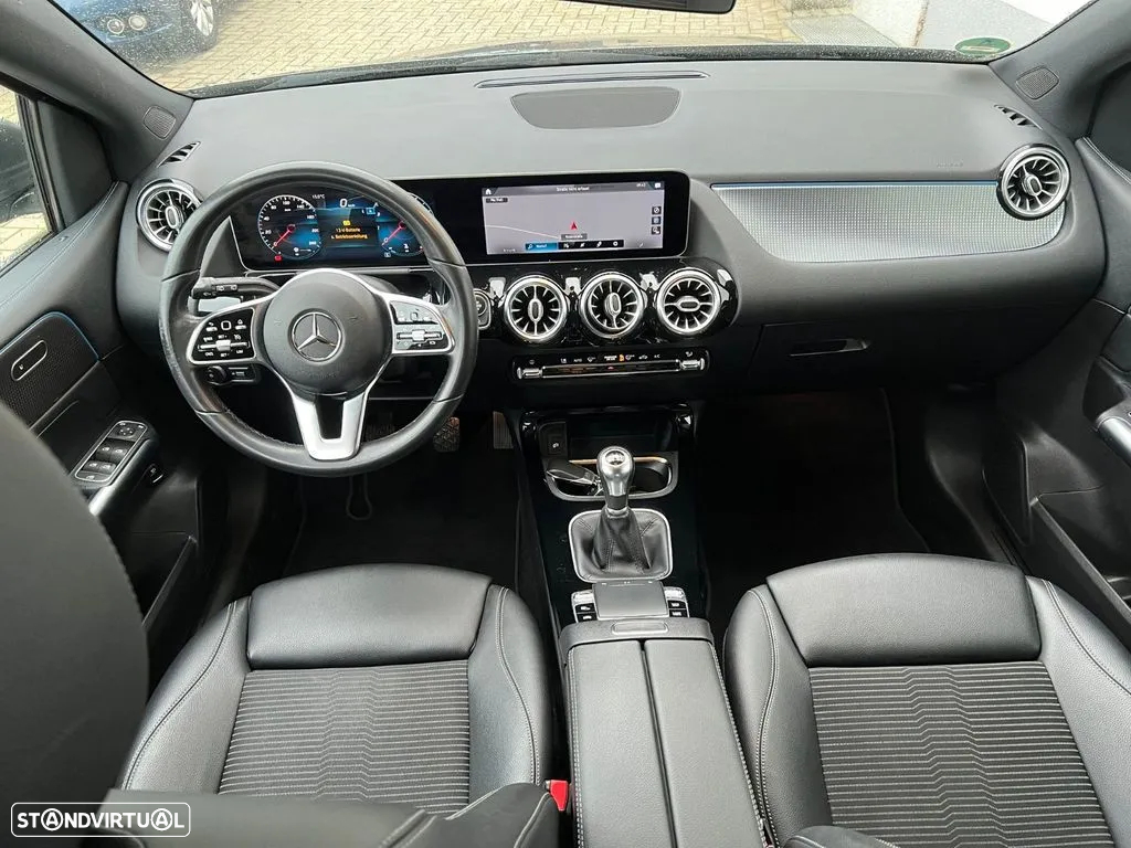 Mercedes-Benz B 200 AMG Line - 9