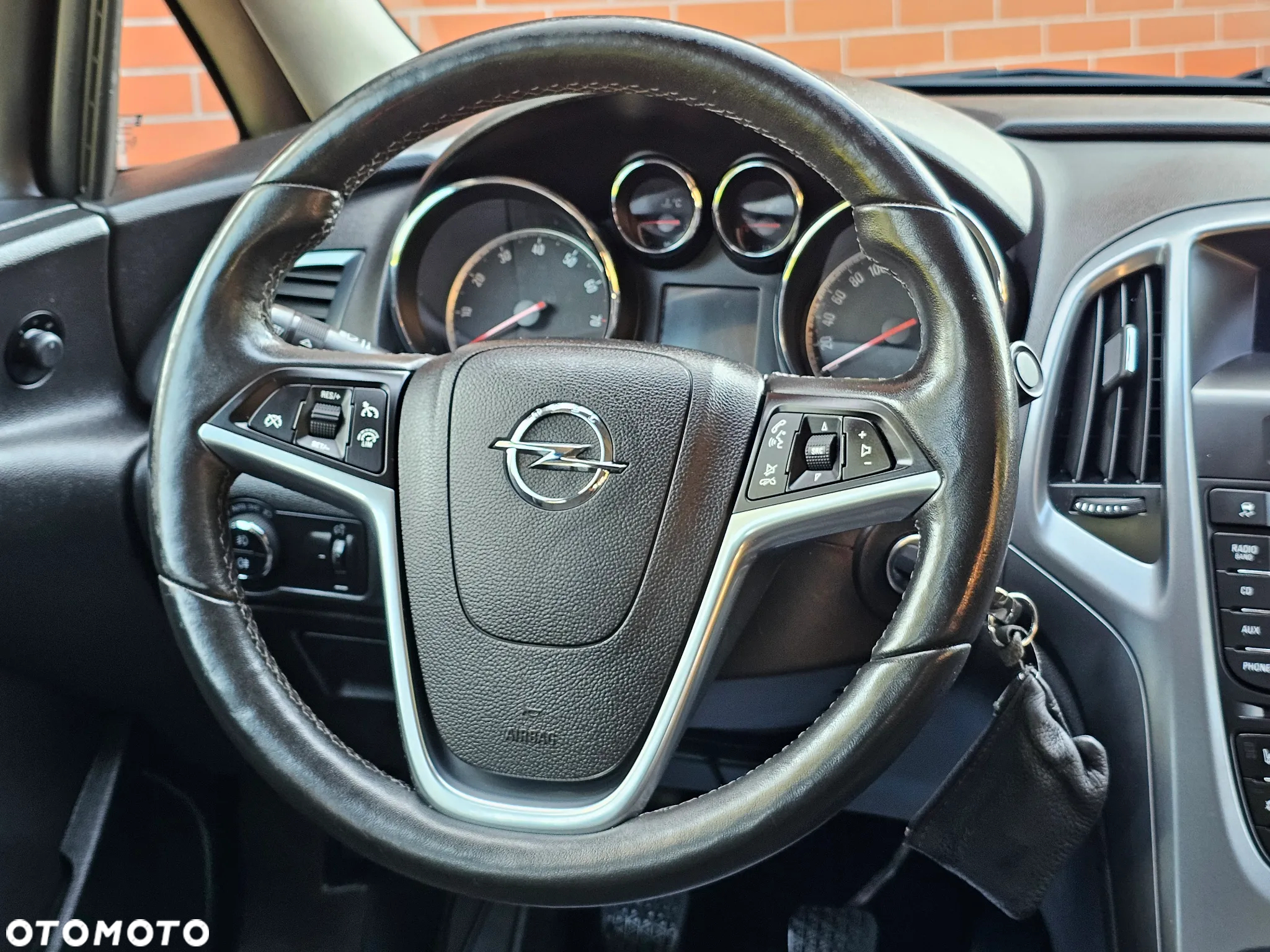 Opel Astra 1.4 Turbo Cosmo - 34