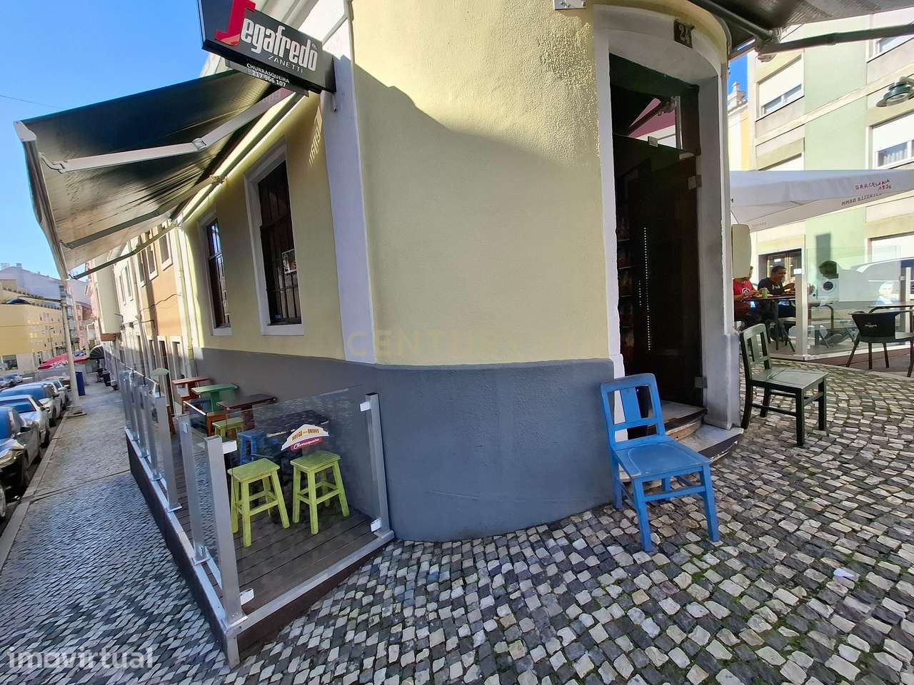 Churrasqueira restaurante com duas esplanadas, a funcionar há mais de - Grande imagem: 4/22