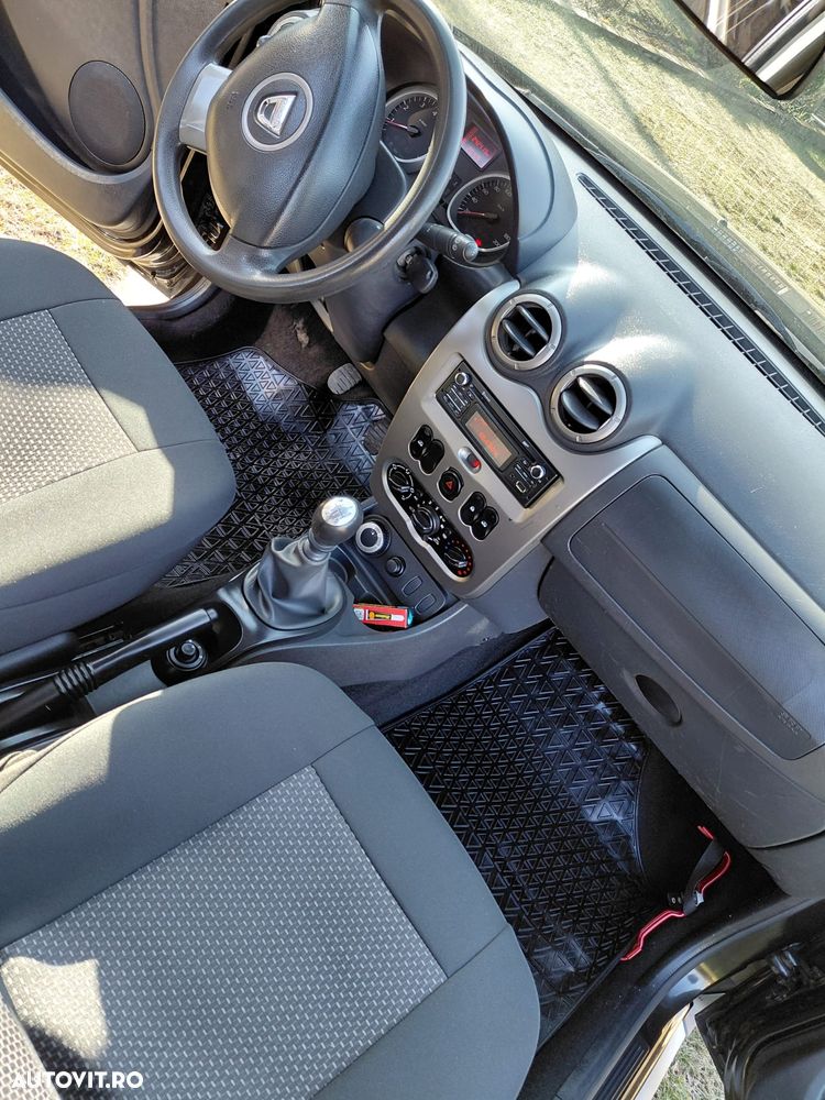 Dacia Duster dCi 110 FAP 4x4 Laureate - 13