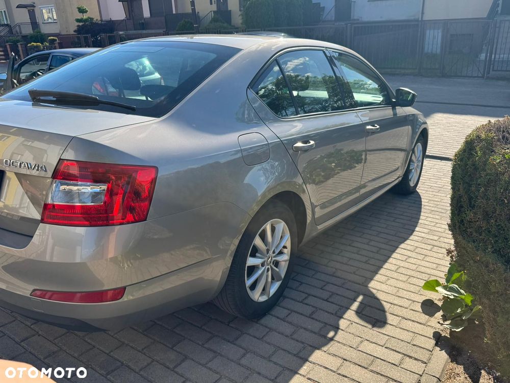 Skoda Octavia 1.6 TDI Ambition - 8