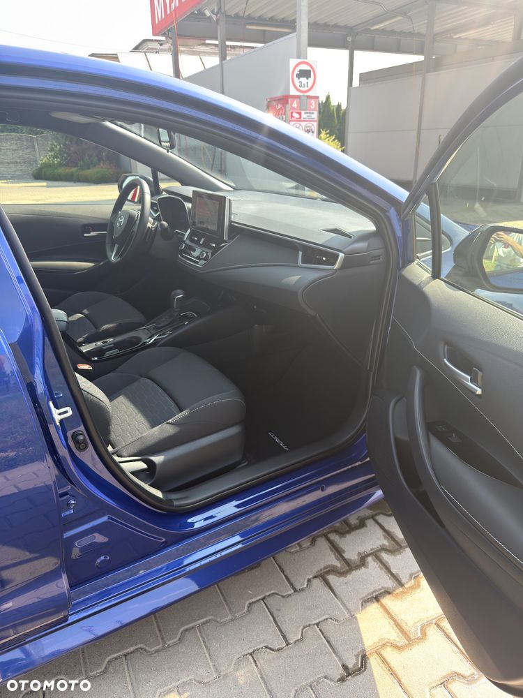 Toyota Corolla - 10