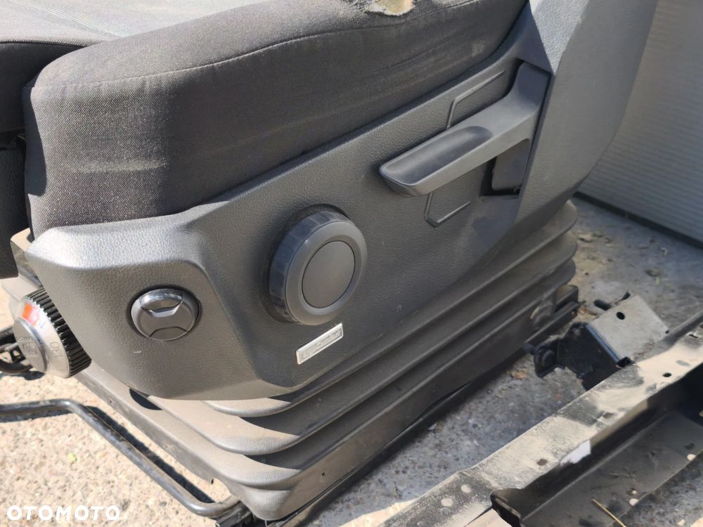 Fotel pneumatyczny kierowcy lewy VW Crafter II MAN TGE 16-26r ergocomfort - 4