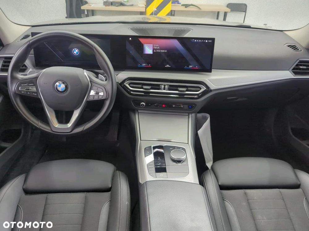 BMW Seria 3 330i sport - 2